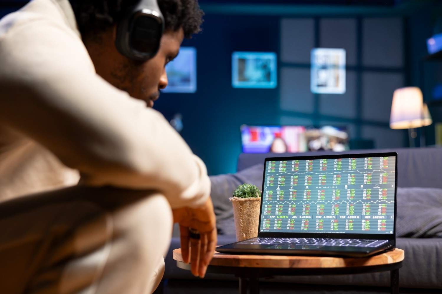 How Modern League Software Helps Analysis