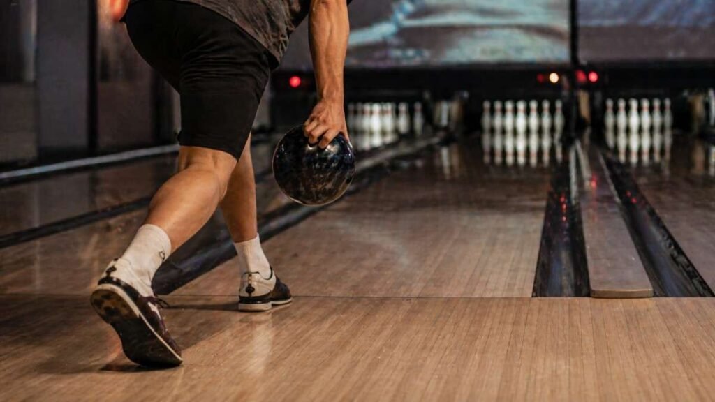 Bowling Footwork Tips Beginners Need to Master Fast