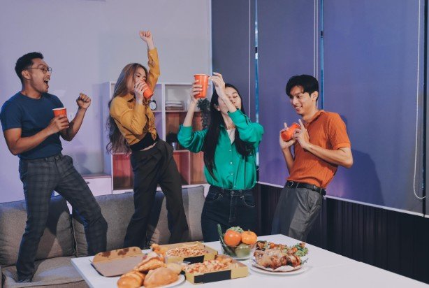 Easy-to-Share Snacks for Group Bowling Nights