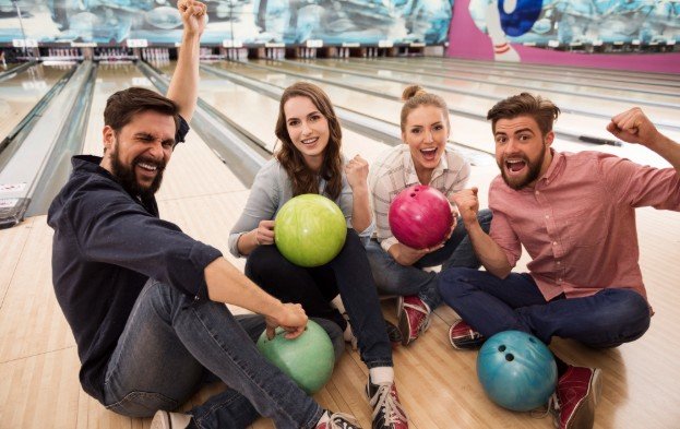 How Food And Bowling Work Together