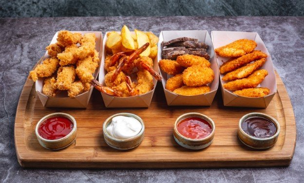 Low-Mess Finger Foods That Keep The Game Moving