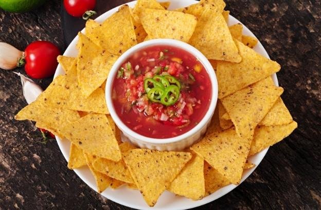 Nachos-Bring-the-Game-Night-Vibe