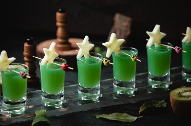 Top Cocktail Choices for Bowling Nights Guide